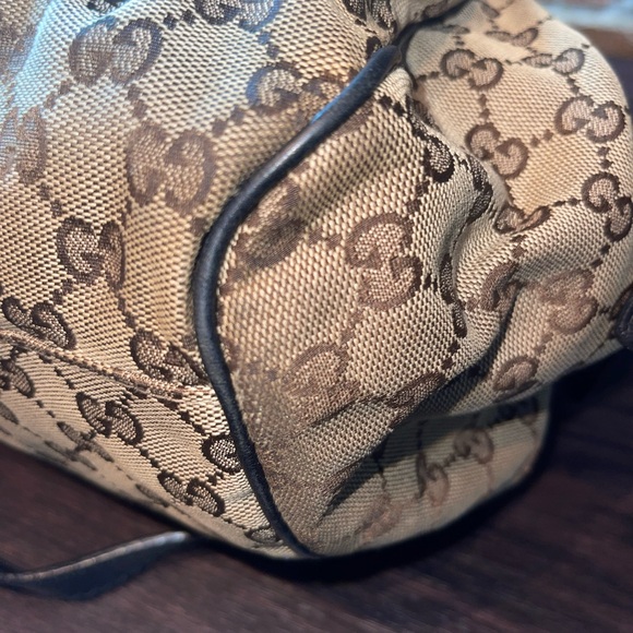 Gucci Sukey Canvas Monogrammed Bag - Picture 9 of 16